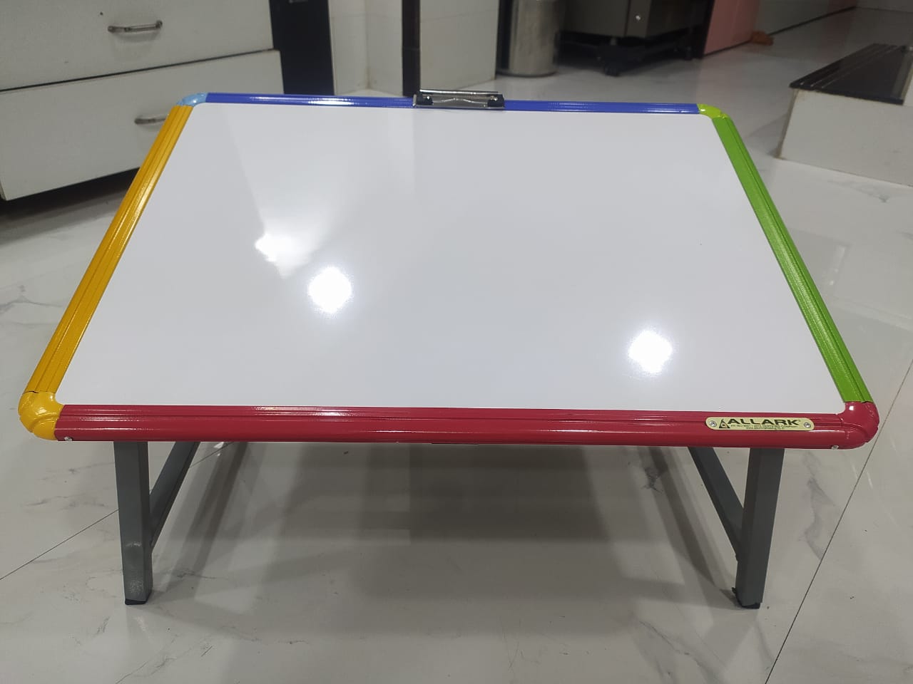 Multi-purpose folding study table detail 6